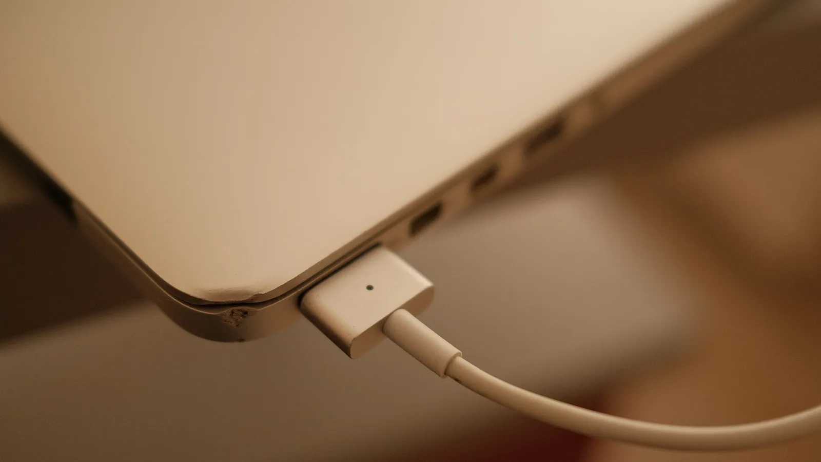 Laptop Battery Not Charging? Find the Fault, Fix It