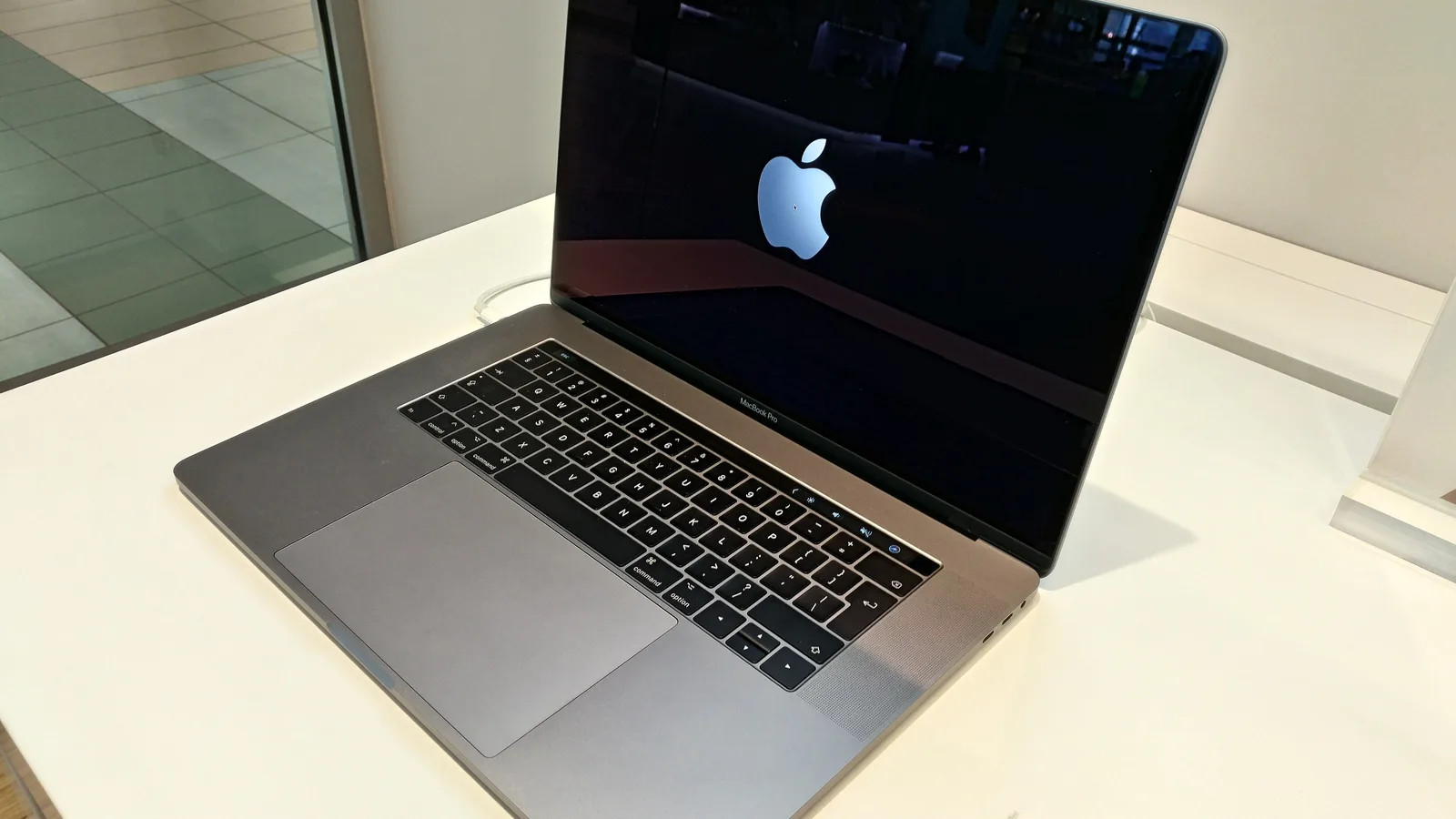MacBook Pro Touch Bar Flickering? Check Your Model